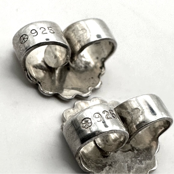 Lagos Caviar Sterling Silver Smooth Fluted Hoop Earrings - Picture 7 of 7